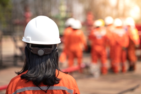 female operation supervisor